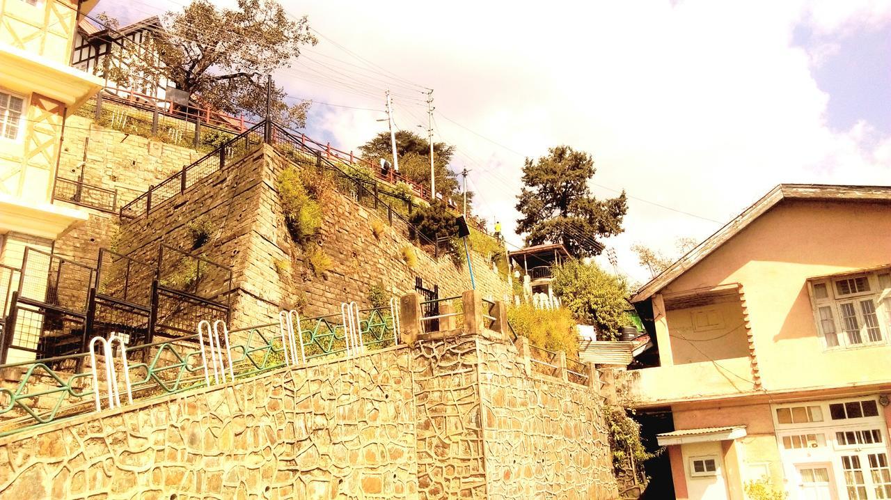 The Thistle Lodge Shimla Esterno foto